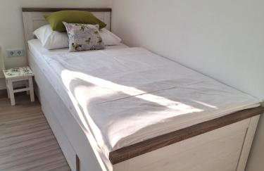 Holiday home "Olive tree", with pool - Best Host 2025 - Foto 7