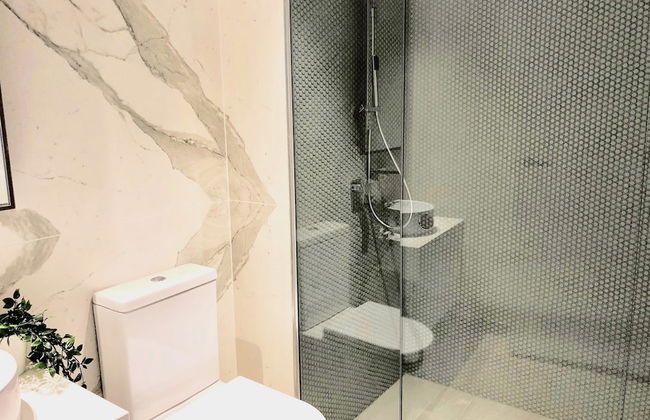 Deluxe and Brand New Lakeside Apartment - Foto 27