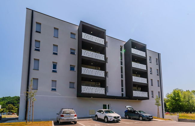 Modern Apartment With Balcony And Garage - Foto 27