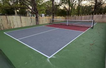 15 Min to UA Private Heated Pool Huge Yard Luxe Master - Foto 3