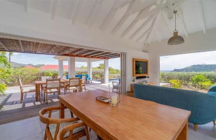 A Caribbean Gem With Stunning Hill and Ocean View - Foto 12