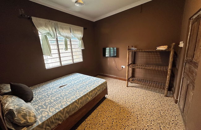 Mama's House - Photo 3