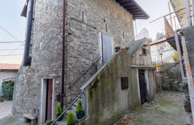 Petra Apartment in Civenna - Photo 37