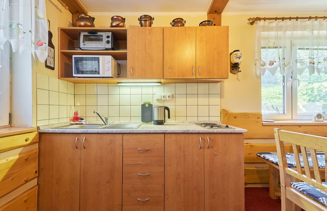 2 bedroom Apartment in Stárkov with swimming pool and garden - Photo 15