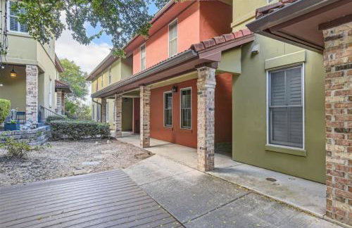 Captivating 4BR Haven with Park View near DT - Foto 25