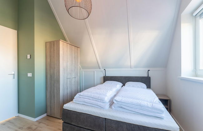 Nice Holiday Home Close to Nature Reserve - Photo 4