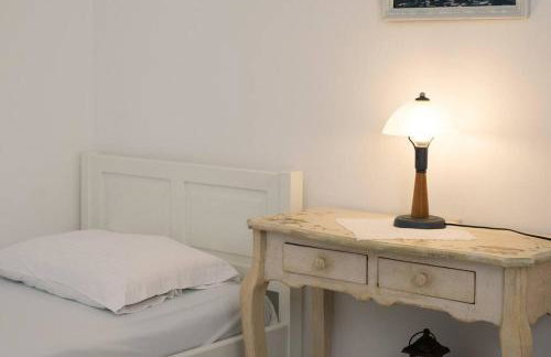 Wave Lullaby, Peaceful Beachfront Retreat in Paros - Photo 23