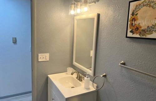 Beautiful downtown Anchorage 2 - Photo 6