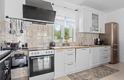 Villa Javor near Pula only 1 km from the beach with sea view and heated pool - Foto 25