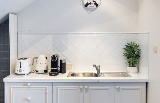 King Bed Luxury View - Captains Retreat - Foto 9