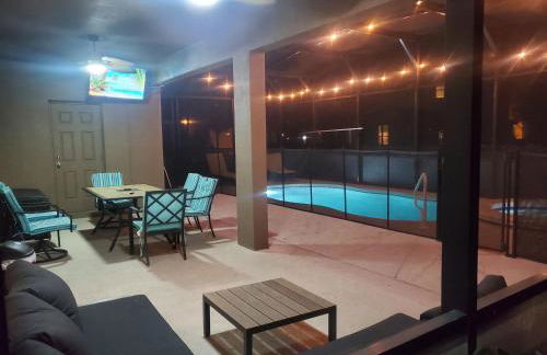 Solterra Resort Davenport FL Clubhouse Area - 7 Bedroom 6 Bath Home with Private Pool Spa - Lazy River 20 min from Disney - Foto 122