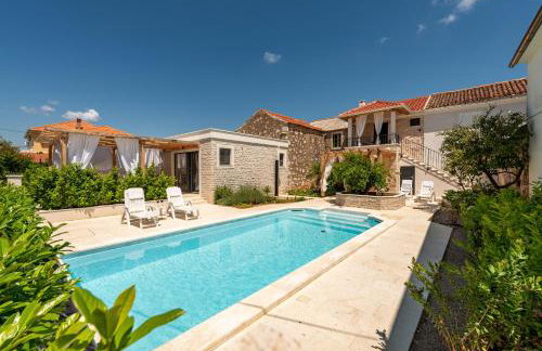 Apartment Varos with shared pool - Foto 2