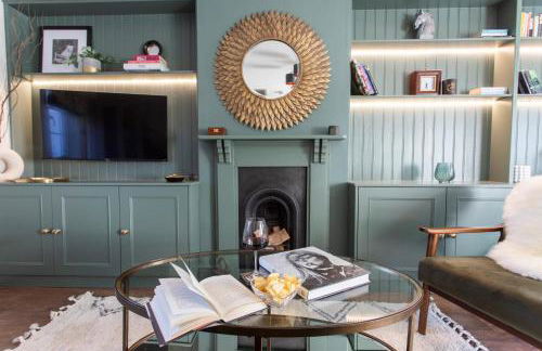 Luxury Warwick Townhouse I Walk to Castle I Dog friendly I Private patio garden I - Foto 2