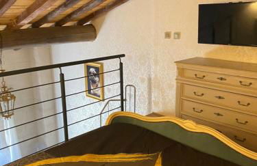 Suite royale avec en options jacuzzi, dîner aux chandelles et petit déjeuner - Photo 5