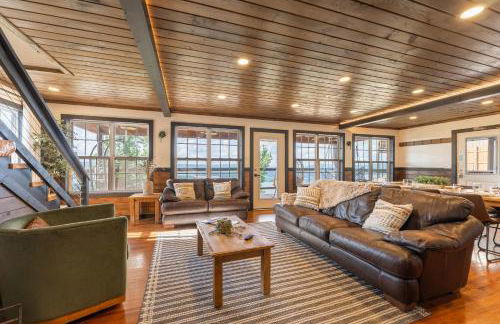 Mountain High Cabin with hot tub fire pit & indoor pool - Foto 7