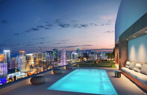 Upscale Downtown Condo Pool Gym & Skyline Views - Foto 2