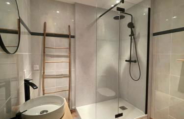 Superbe appartement en rez-de-jardin avec vue mer - Foto 7