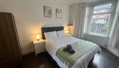 Family-Friendly 4BR Home in Sale, Manchester - Garden & Double Driveway - Foto 4