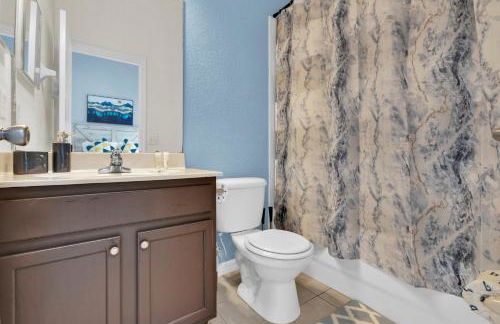 Gorgeous Family Home w Pool, pool Spa, BBQ, Game Room - Foto 19