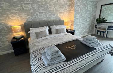 Portaferry Waterfront Townhouse with Hot Tub - Foto 13