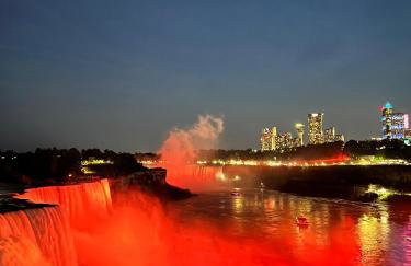 Beautiful 4Bedroom Retreat Close to Niagara Falls Your Home Away from Home - Foto 20