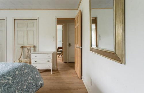 Southampton Village, 2 Fireplaces, Walk to All - Foto 30