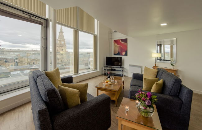 PREMIER SUITES Liverpool - Photo 9