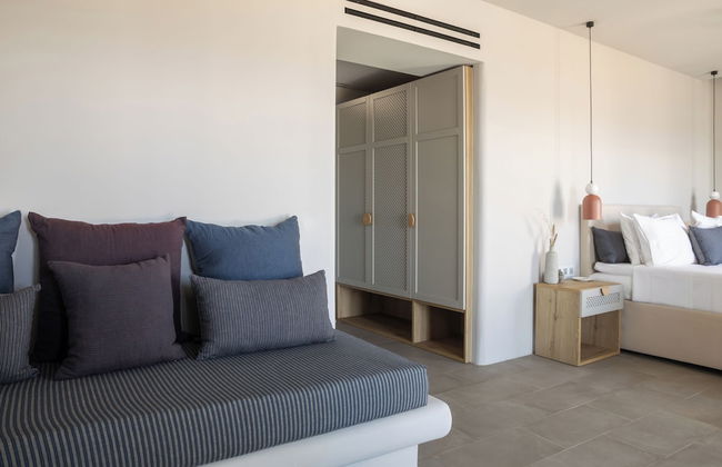 Poseidon of Paros - Photo 32