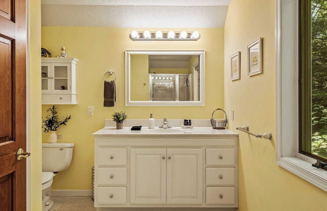 Tranquil Waterside by Avantstay Lakefront + Dock, Game Room, Views - Foto 30