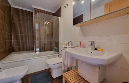 20A01 - Precioso apartamento con piscina y garaje - Foto 9