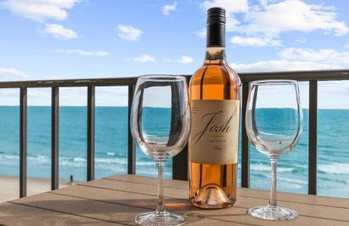 *OCEAN FRONT* Pier-adise 2Bed/2Bath, Sleeps 8 - Photo 5