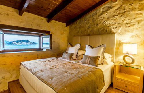 Exensian Villas & Suites - Photo 8