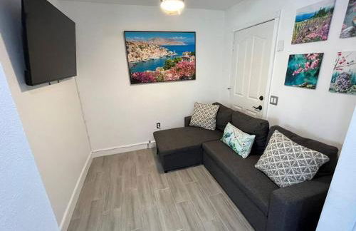 Port Saint Lucie A Little Piece Of Heaven- Peaceful Lake view Apartment- 1 min from I95 and Turnpike - Foto 19