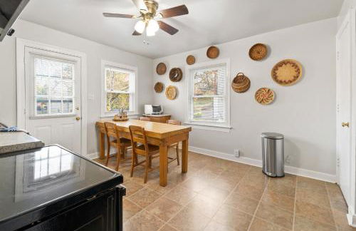 Home Near Downtown Mall & Belmont - Foto 11