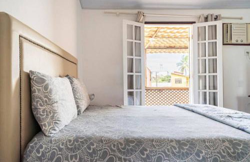 Car in the garage and everything on foot. - Photo 39