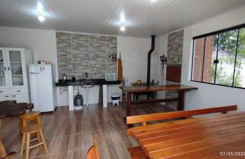 Edícula familiar - Ao lado BR277 - Foto 1