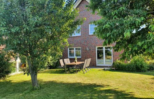 Nähe Hamburg Lübeck Ostsee - BBQ - Garten - Parkplatz - Foto 1