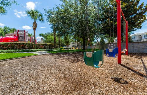 Private Pool Disney Townhome - Walk to Water Park - Foto 54