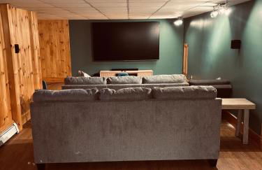 Gray Woodland Escape Golf, Pool & Cinema home - Foto 2