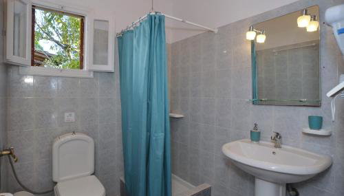 Serenity Apartments by Konnect, Next to the Beach - Foto 3, Shower