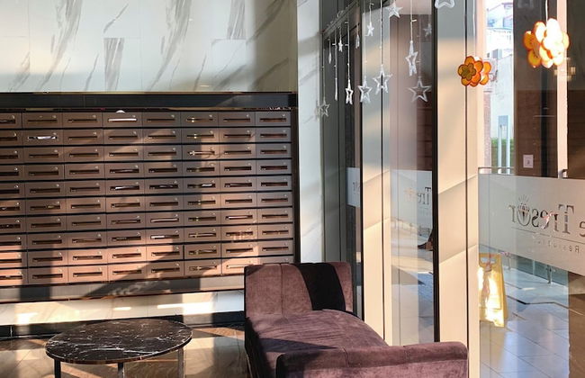 Golden Apartment - Photo 2