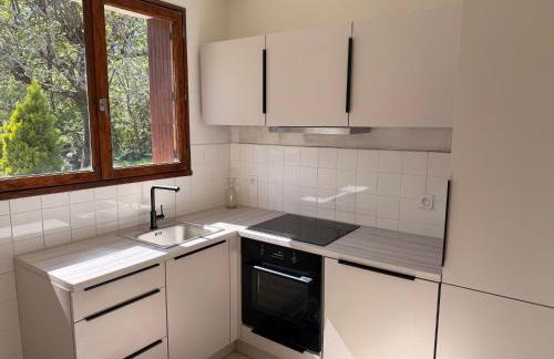 Estate with pool on 2 hectares in Balazuc - Photo 3