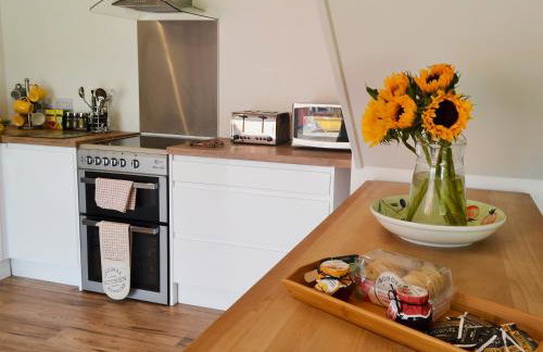 Reeds Farmhouse - Photo 7