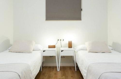 The Collection Barcelona - Bright and modern 4bedroom with terrace in Las Ramblas P2 - Photo 18