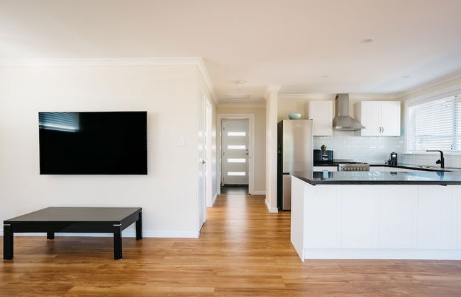 Owen's Hideaway by the BNB Collection - Photo 11