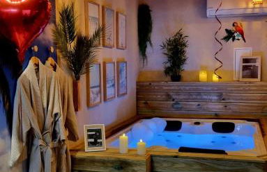 Les Spas de la Mer, Appart&Spa Aloha, 100m de la plage, Plein cœur du Grau - Photo 44