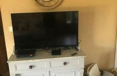 Peaceful, comfortable retreat with pool - Foto 35