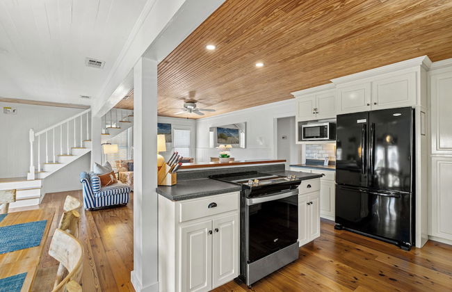 Cute Beach Cottage Steps to the Beach! Panama City Beach, FL! - Foto 9