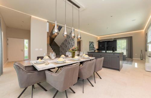 Villa Four Seasons Seaside B with heated pool and jacuzzi, Zadar - Foto 12