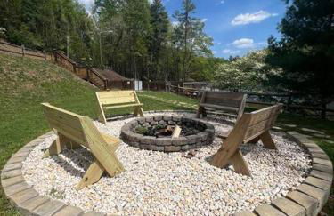 Spacious Lakeview Mountain Cabin - Foto 32